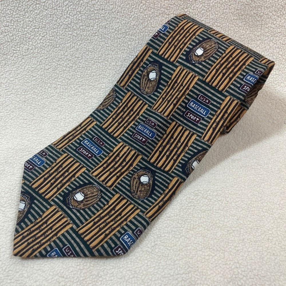 Vintage Babe Ruth "Quote Me"‎ It's Hell To Get Older Tie Silk Made in USA